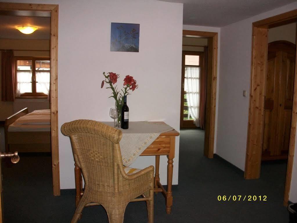 Haus & Heim Ferienwohnung Oberstdorf Esterno foto
